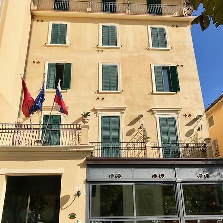 Hotel Le Fonti Монтекатини-Терме Экстерьер фото