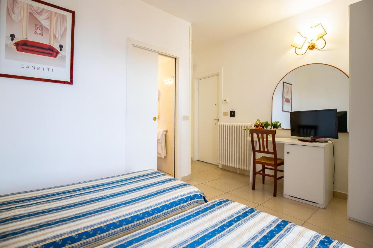 Hotel Le Fonti Монтекатини-Терме Экстерьер фото